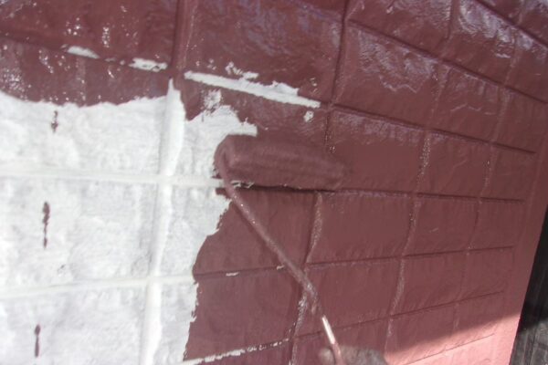 Y様邸|外壁・屋根塗装(サンフロンアクア)_外壁塗装中