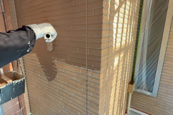 H様邸|外壁・屋根塗装(プレマテックスウルトラSi・保護コート)_塗装中