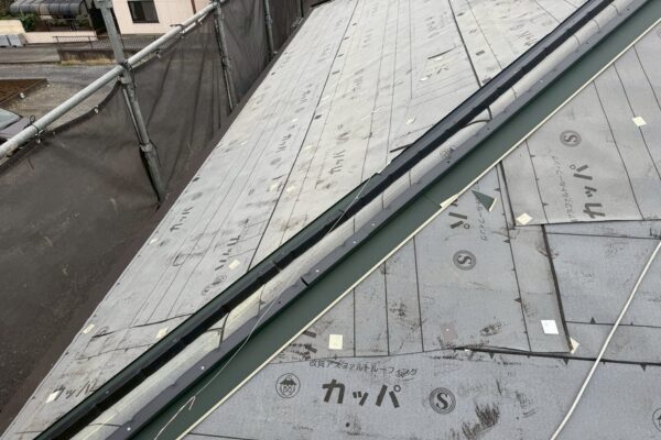 W様邸|屋根カバー工法(横暖ルーフ)_役物