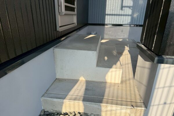 O様邸|外壁・屋根塗装(プレマテックスウルトラSi・保護コート)_施工後玄関