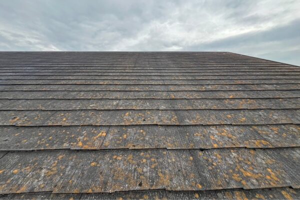 K様邸|外壁・屋根塗装(ハイパーユメロック)_施工前屋根