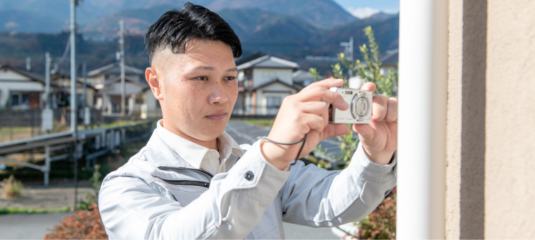 代表による現地調査の様子