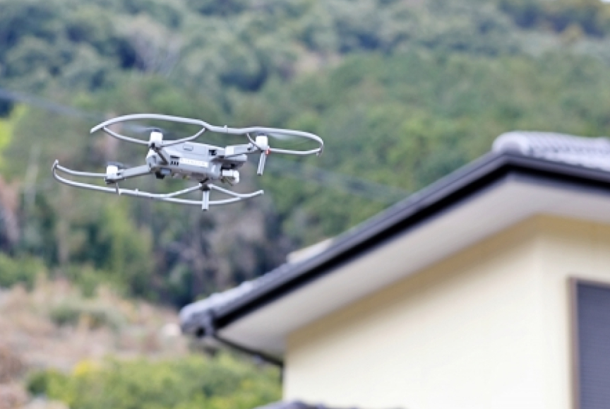 ドローン診断の様子