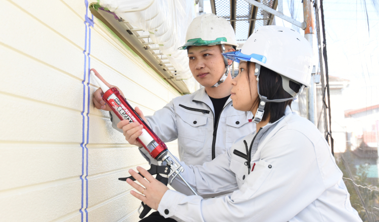 シーリング工事中