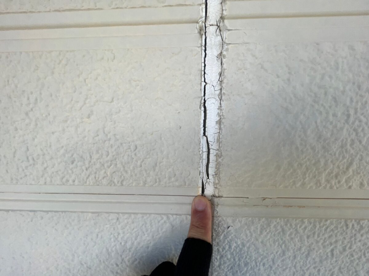 外壁コーキング劣化 ひび割れ