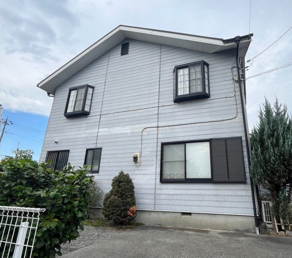 羽村市 外壁塗装を検討する住宅の外観