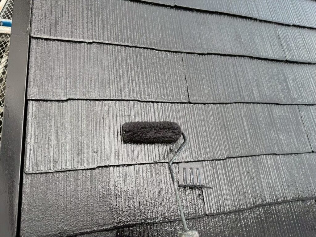 羽村市 屋根塗装 作業中の様子