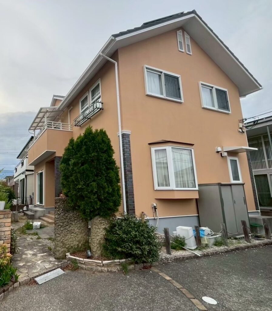 外壁塗装完了後の住宅外観(羽村市)