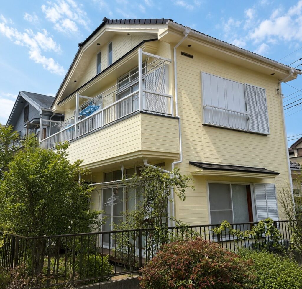 ラジカル塗料で施工した住宅外観