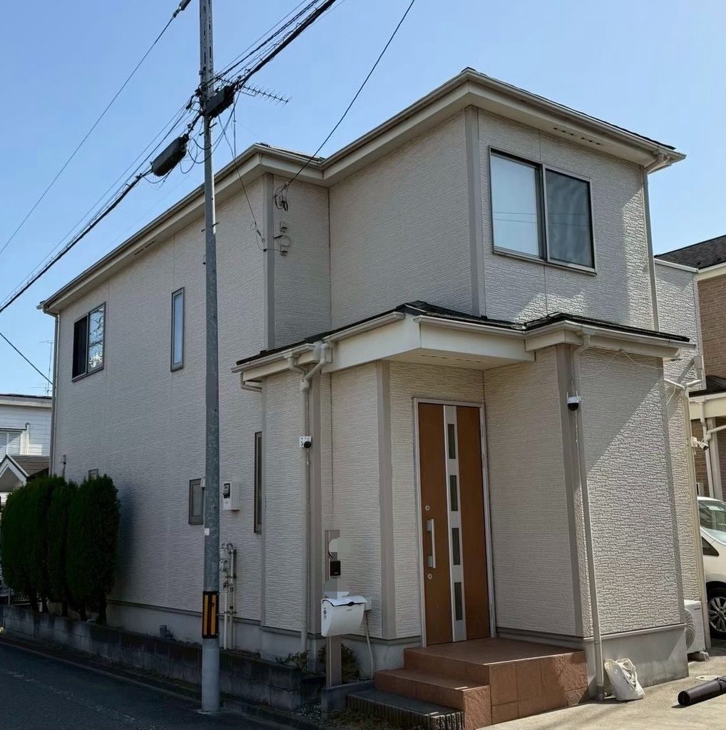 羽村市で外壁塗装を検討する住宅の外観